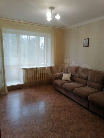 2-к. квартира, 54 м², 4/10 эт.