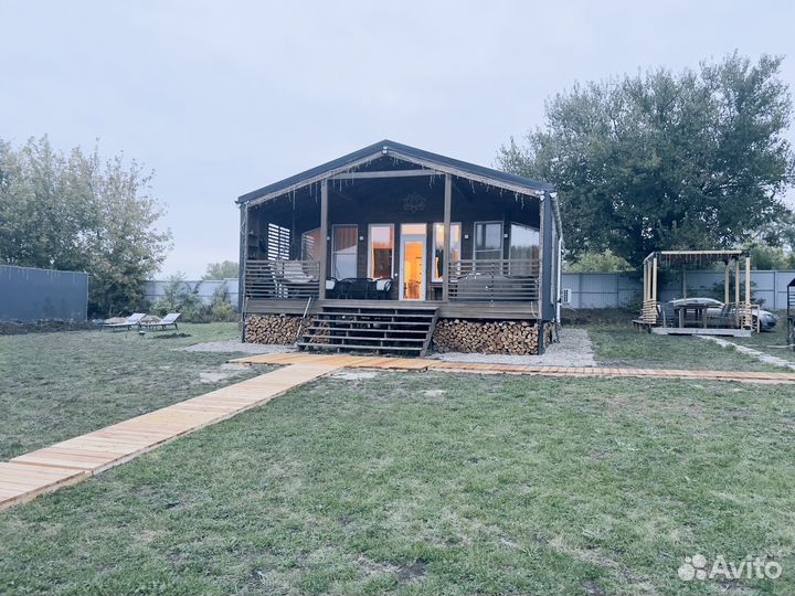 Домик у реки