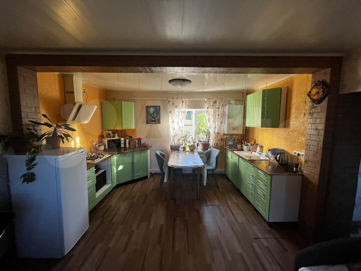 Дом 82 м² на участке 8 сот.