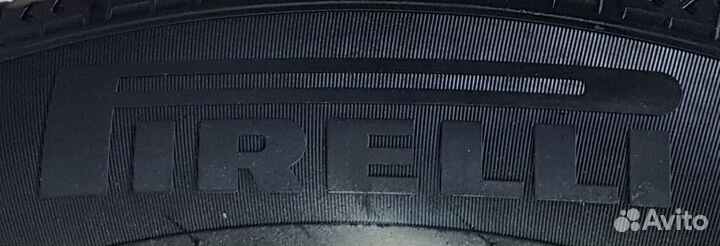 Pirelli Ice Zero 215/60 R17