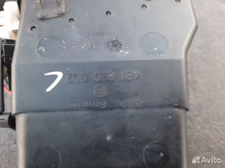 Дефлектор воздушный правый Audi A6 C5