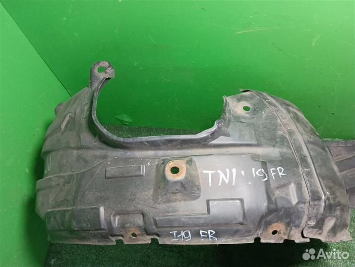 Подкрылок передний правый Mazda 3 (BK) 2005