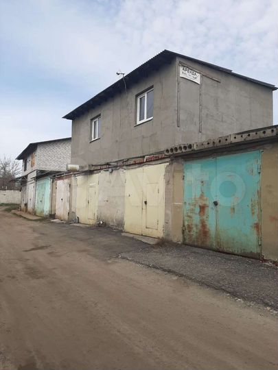 Гараж, > 30 м²