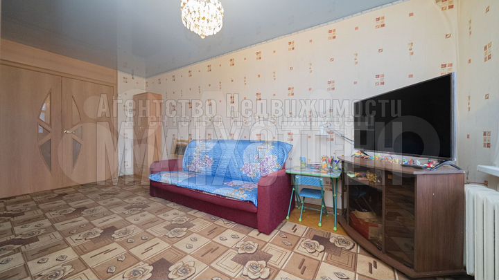 3-к. квартира, 60 м², 5/5 эт.