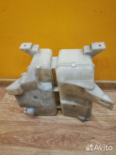 Бачок стеклоомывателя Ford Explorer UN105 cologne