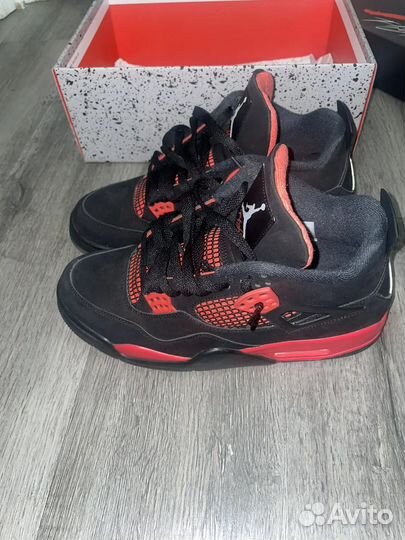 Кроссовки Nike Jordan 4 Red Thunder оригинал