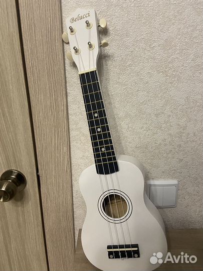 Укулеле belucci