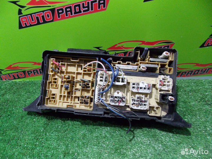 Блок предохранителей toyota ACU15,MCU10,SXU10,MCU1