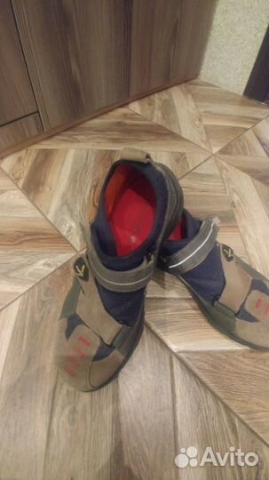 Туфли для мальчика спортивные