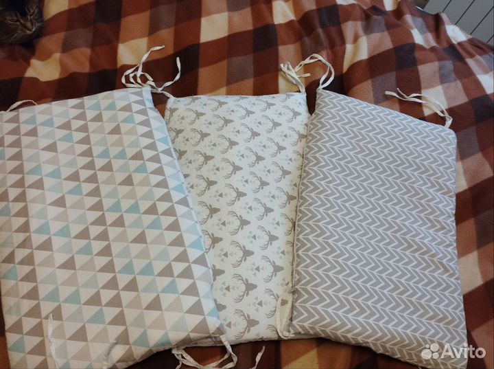 Бортики в кроватку