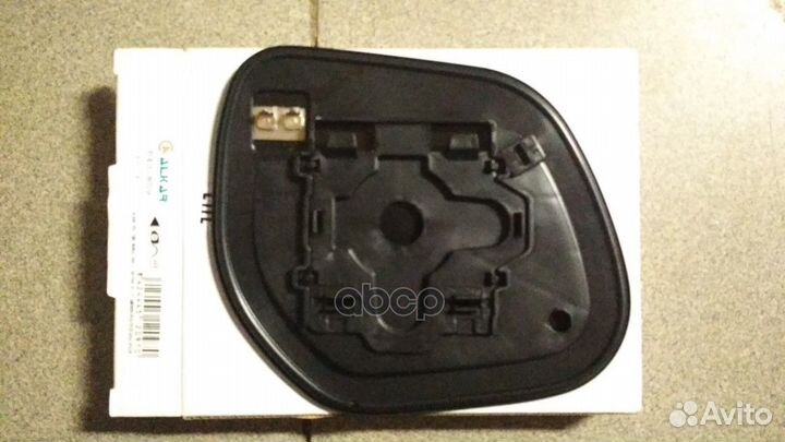 Стекло зеркала левое с кроншт. выпукл