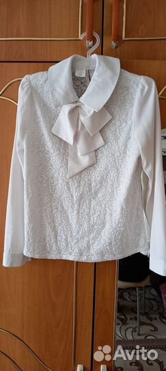 Школьная форма для девочки блузки 30 и 32 размер