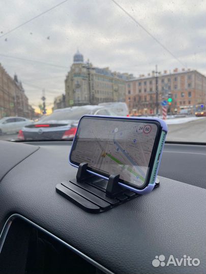 Подставка держатель для телефона в машину