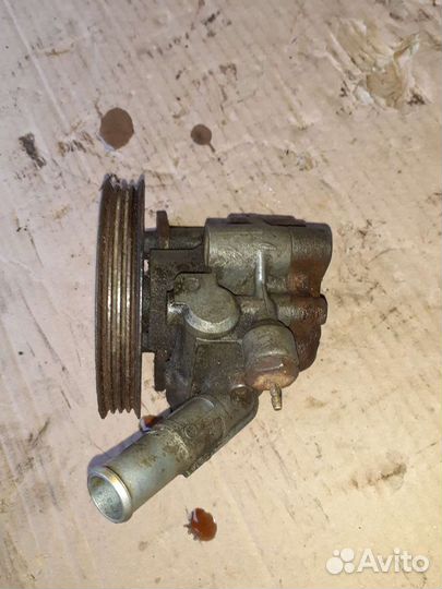 Насос гидроусилителя Мазда 323F 1.5 бензин 94-98 г