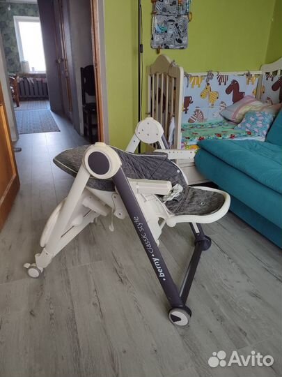 Стульчик для кормления с шезлонгом