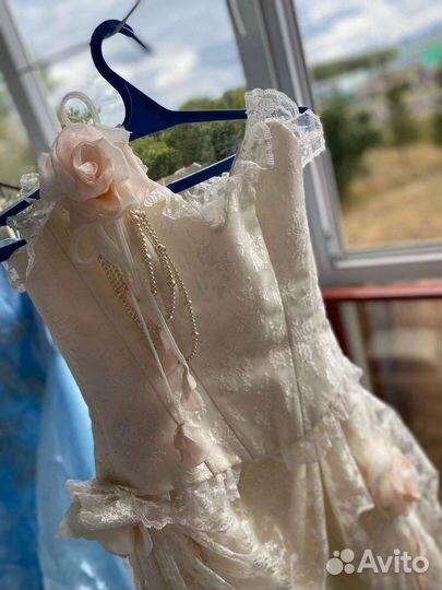 Вечернее платье