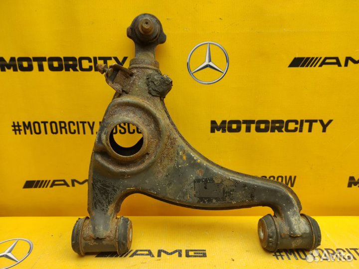 Рычаг передний правый Mercedes-Benz W124 M119.974