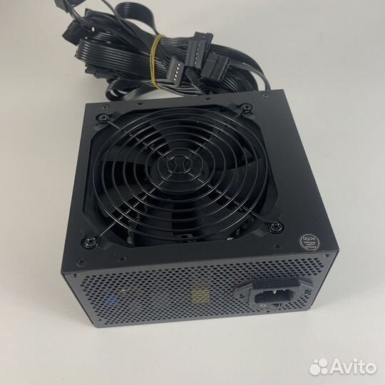 Блок питания Cooler Master MWE White 700 V2