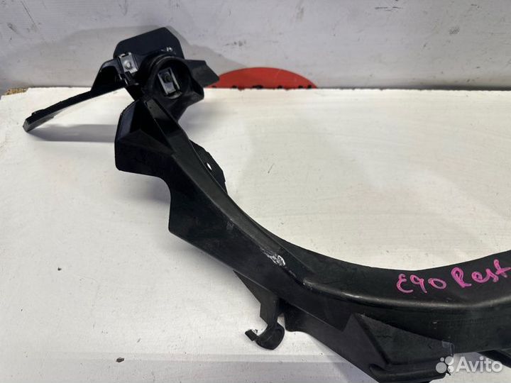 Крепление фары правое Bmw 3 E90