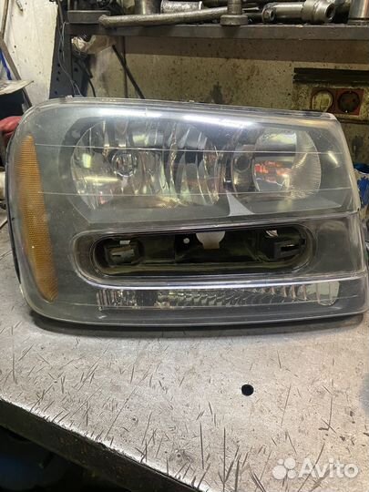 Фара правая передняя chevrolet trailblazer
