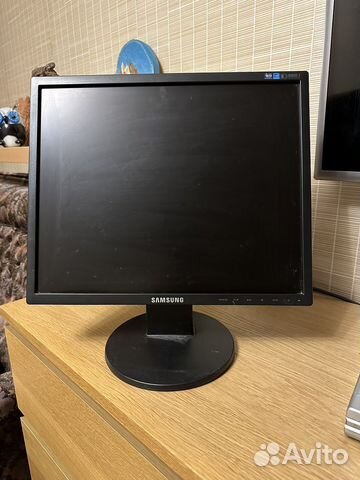 Монитор Samsung SyncMaster 943n