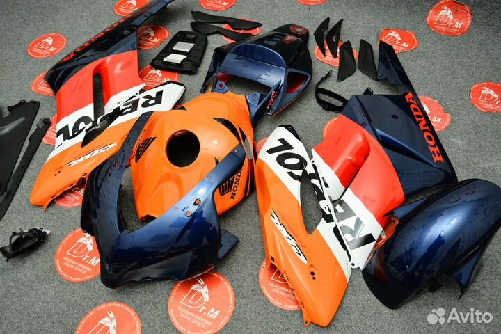 Honda CBR1000RR 2004 2005 04 05 пластик под ориг