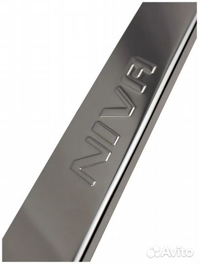 Накладки на пороги Нива