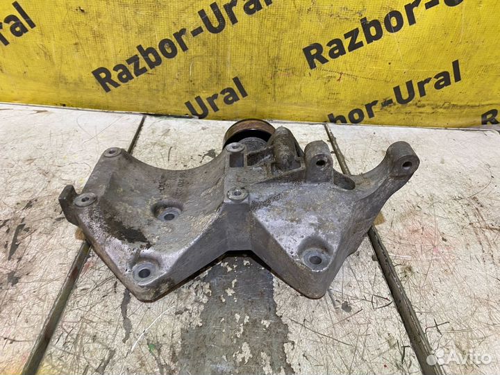 Кронштейн кондиционера Chevrolet Круз