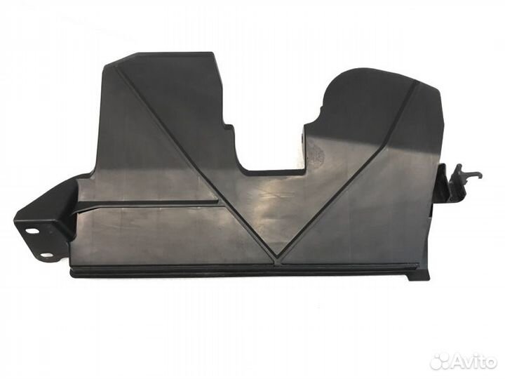 Дефлектор радиатора левый Nissan Qashqai 1.6 2009