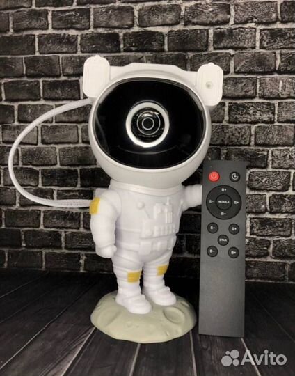 Детский ночник проектор Космонавт