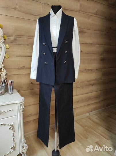 Брючный костюм женский