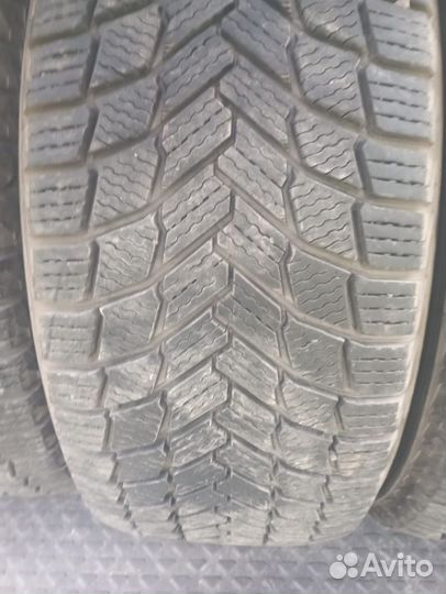 Michelin X-Ice North 235/55 R17