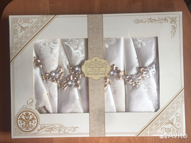 Набор скатерть и салфетки. Новый