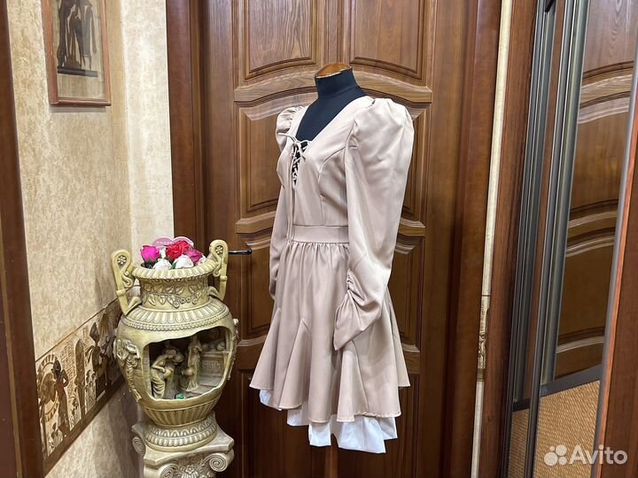 Новое платье со шнуровкой