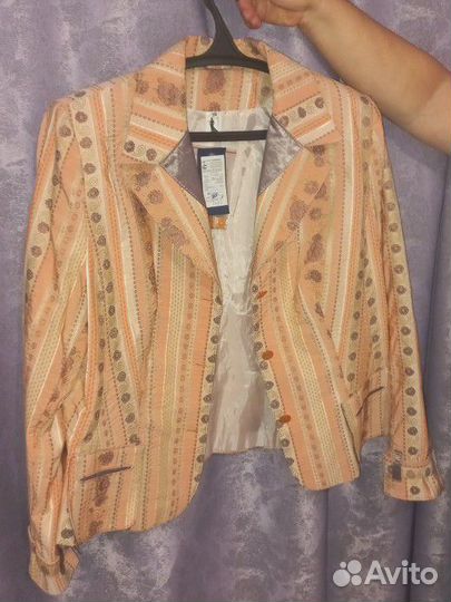 Пиджак женский 56.58