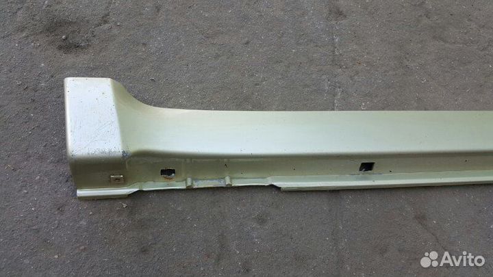 Накладка порога левая Subaru Forester SG5 EJ205 04