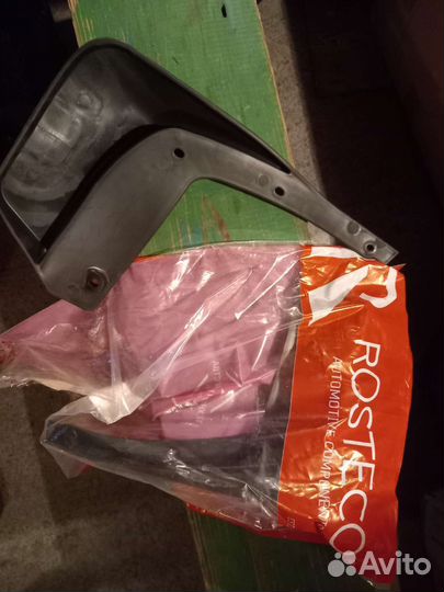 Брызговики задние на Ладу Ларгус