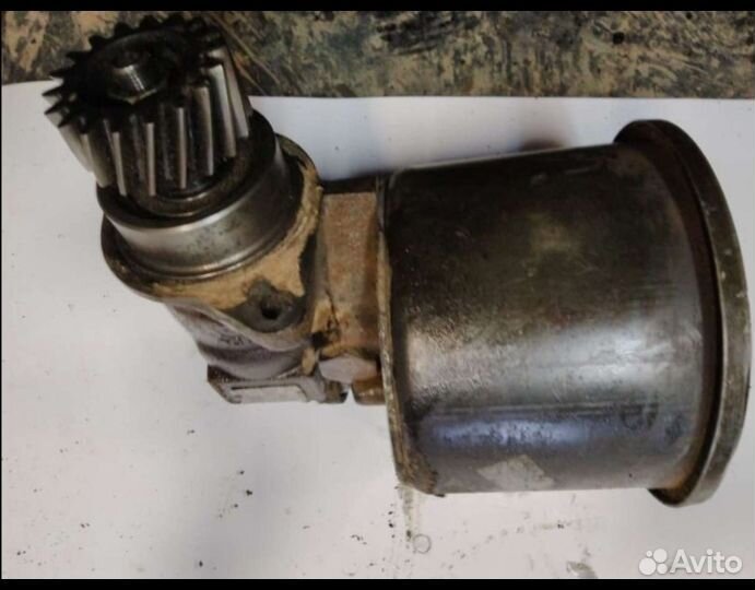 Насос гур для двигателея F17, F19 EF750 с бачком