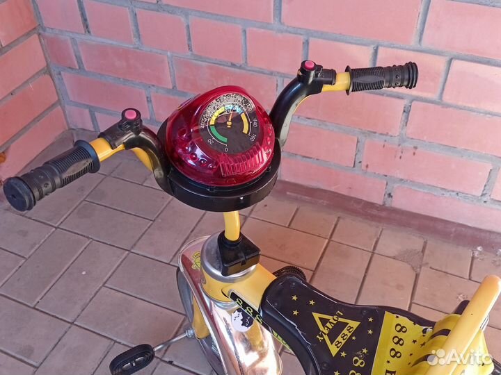 Велосипед детский трёхколёсный (металлический)