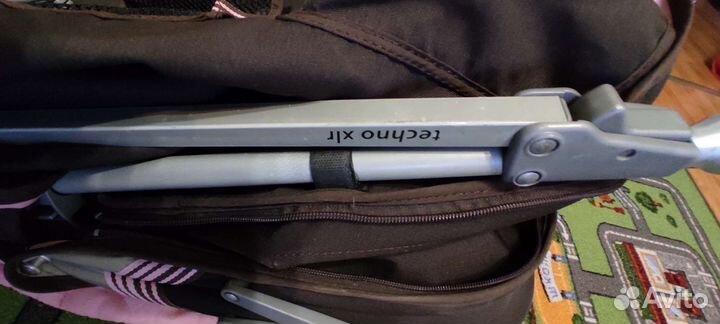 Прогулочная коляска трость maclaren