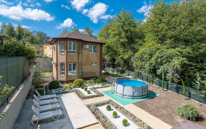 Дом 100 м² на участке 8 сот.