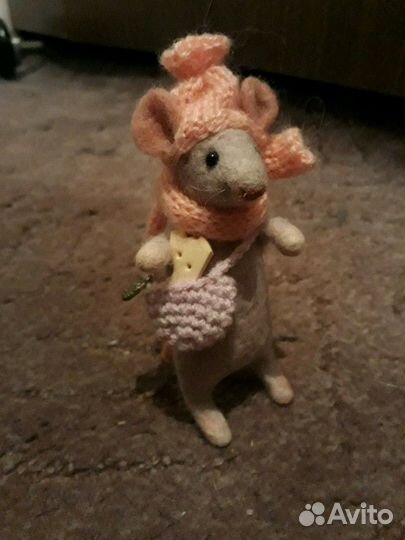 Валяная игрушка 