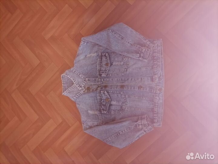 Джинсовая куртка