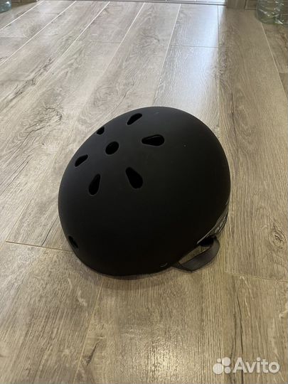 Скейтборд и защита