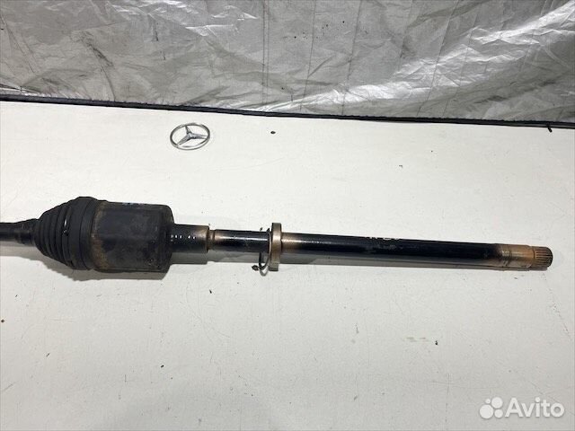 Привод передний левый Мерседес x204 GLK