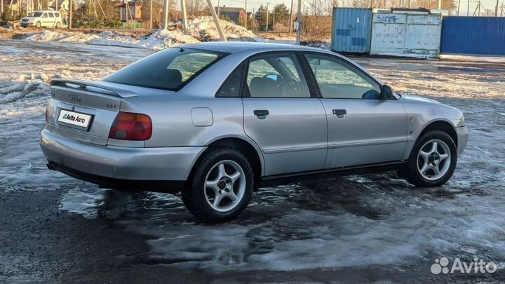 Audi A4 1.8 МТ, 1996, 200 000 км