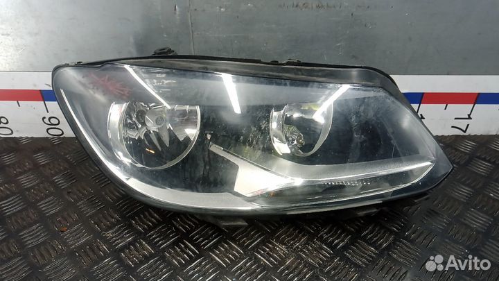 Фара правая Volkswagen Touran