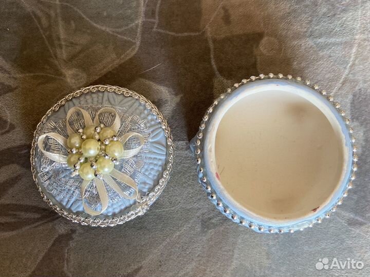 Шкатулки разные