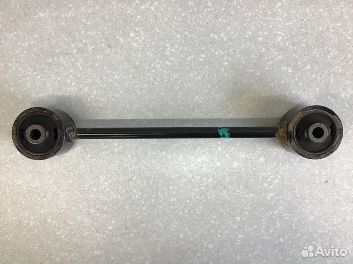 Тяга задняя продольная правая Toyota Land Cruiser