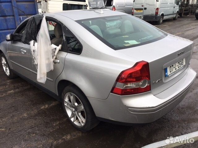Разбор на запчасти Volvo S40 2004